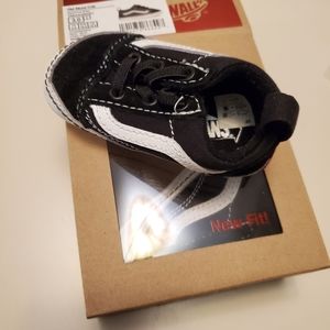 Baby Vans size 3